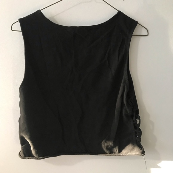 Crop top - Picture 3 of 3